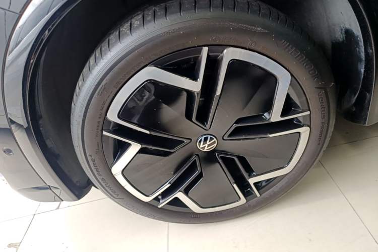 Used Volkswagen Tiguan L 2024 PRO 380TSI Four-Wheel Drive R-Line Prestige Edition Left Front Wheel Hub