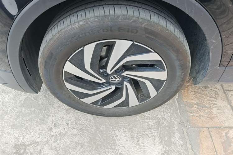 Used Volkswagen Tiguan L 2024 300TSI Automatic Two-Wheel Drive Smart Edition Left Front Wheel Hub