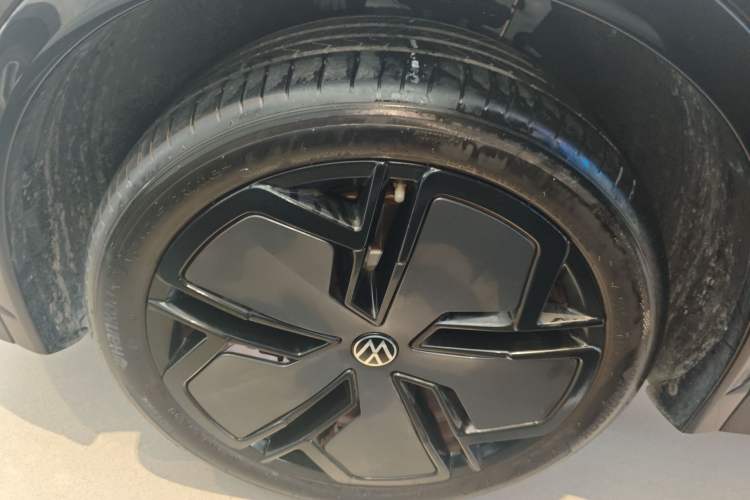 Used Volkswagen Tiguan L 2024 PRO 380TSI Four-Wheel Drive R-Line Prestige Edition Left Front Wheel Hub