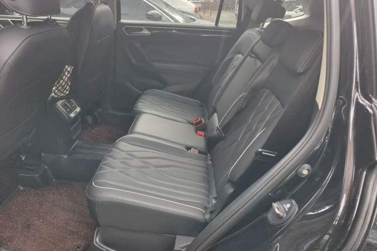 Used Volkswagen Tiguan L 2024 300TSI Automatic Two-Wheel Drive Smart Edition Left Rear Seat