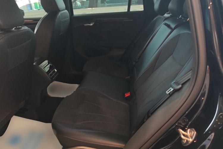 Used Volkswagen Tiguan L 2024 PRO 380TSI Four-Wheel Drive R-Line Prestige Edition Left Rear Seat