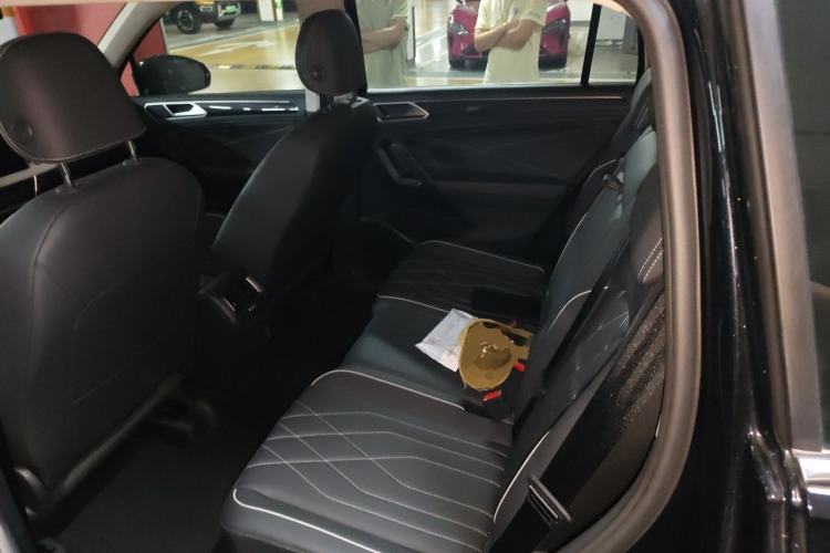 Used Volkswagen Tiguan L 2024 300TSI Automatic Two-Wheel Drive Smart Edition Left Rear Seat