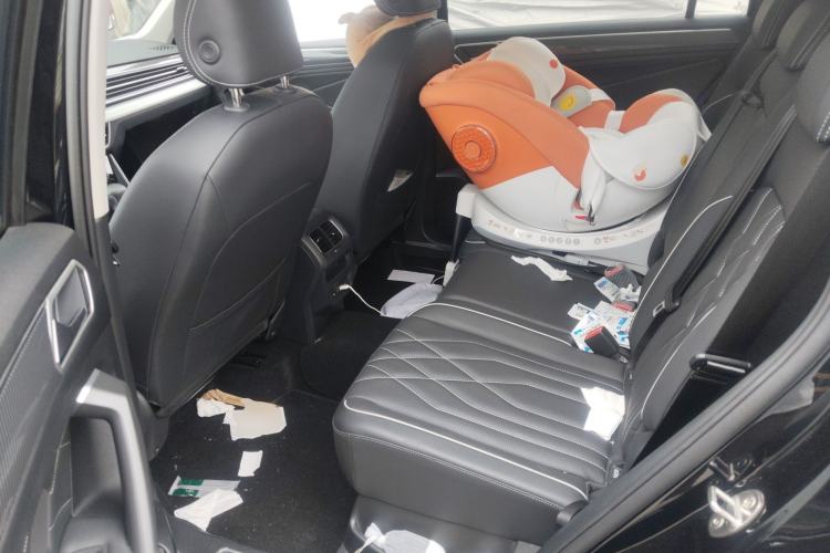 Used Volkswagen Tiguan L 2024 330TSI Automatic Two-Wheel Drive R-Line Enhanced Edition Left Rear Seat