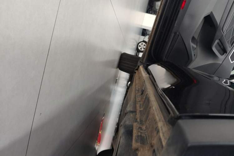 Used Volkswagen Tiguan L 2024 330TSI Automatic Two-Wheel Drive R-Line Enhanced Edition Left Side Sill