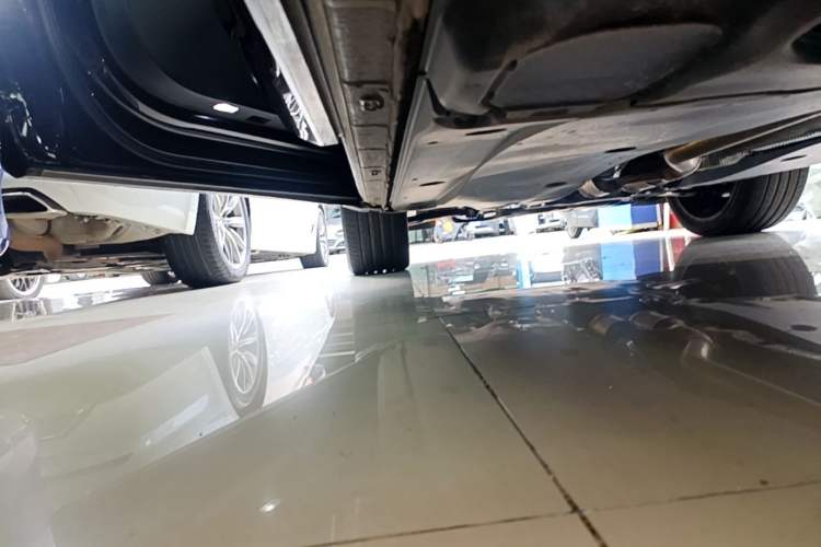 Used Volkswagen Tiguan L 2024 PRO 380TSI Four-Wheel Drive R-Line Prestige Edition Left Side Sill