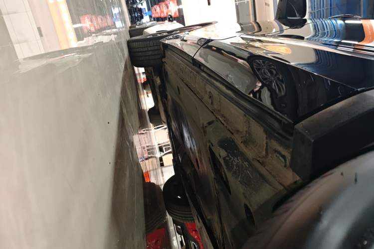 Used Volkswagen Tiguan L 2024 330TSI Automatic Two-Wheel Drive R-Line Enhanced Edition Left Side Sill