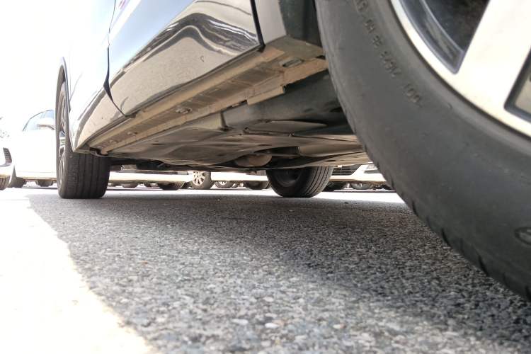 Used Volkswagen Tiguan L 2024 330TSI Automatic Two-Wheel Drive R-Line Enhanced Edition Left Side Sill
