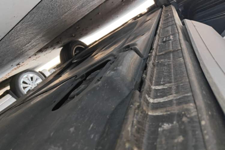 Used Volkswagen Tiguan L 2024 300TSI Automatic Two-Wheel Drive Smart Edition Left Side Sill