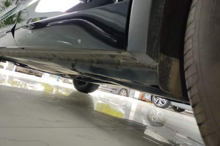 Used Volkswagen Tiguan L 2024 330TSI Automatic Two-Wheel Drive R-Line Enhanced Edition Left Side Sill