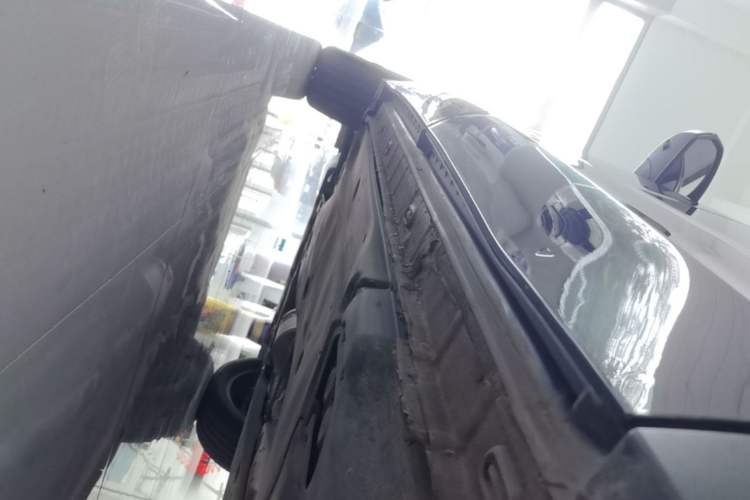 Used Volkswagen Tiguan L 2024 330TSI Automatic Two-Wheel Drive R-Line Enhanced Edition Left Side Sill