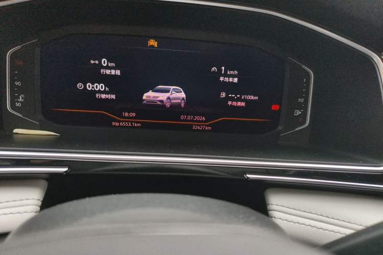 Used Volkswagen Tiguan L 2024 300TSI Automatic Two-Wheel Drive Smart Edition Odometer Close Up