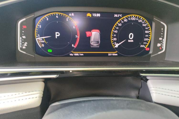 Used Volkswagen Tiguan L 2024 300TSI Automatic Two-Wheel Drive Smart Edition Odometer Close Up