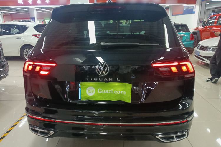 Used Volkswagen Tiguan L 2024 Outstanding Model 330TSI Automatic Two-Wheel Drive R-Line Dragon Glory Edition Rear