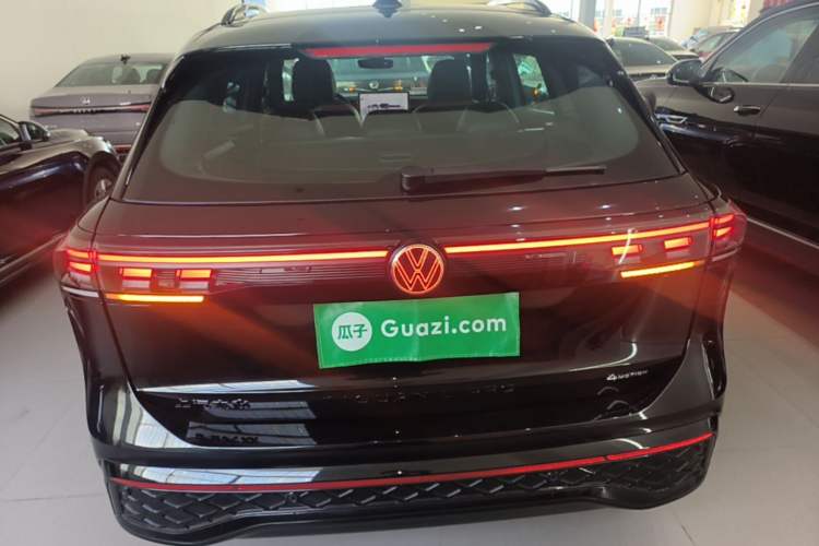 Used Volkswagen Tiguan L 2024 PRO 380TSI Four-Wheel Drive R-Line Prestige Edition Rear