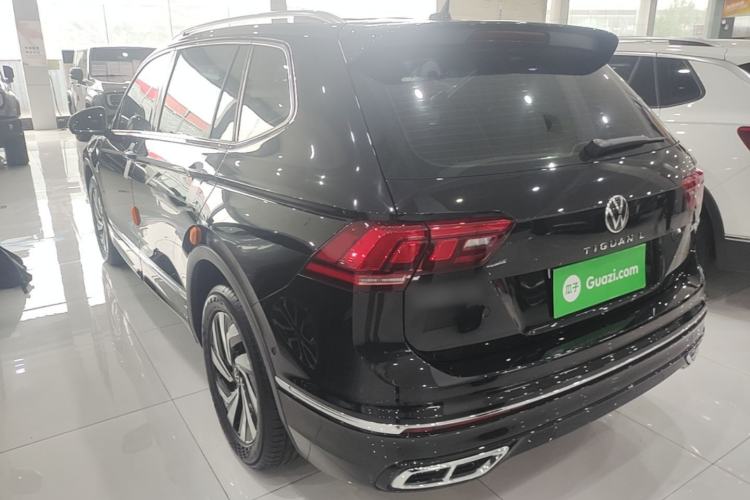 Used Volkswagen Tiguan L 2024 Outstanding Model 330TSI Automatic Two-Wheel Drive R-Line Dragon Glory Edition Rear Left 45 Deg