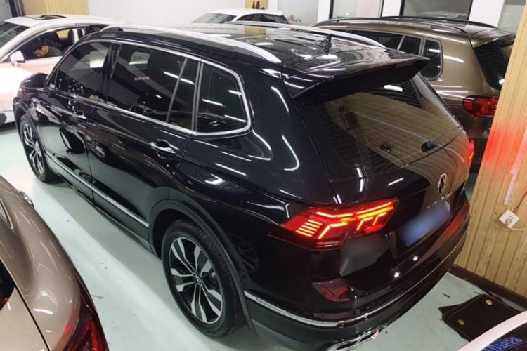 Used Volkswagen Tiguan L 2024 330TSI Automatic Two-Wheel Drive R-Line Enhanced Edition Rear Left 45 Deg