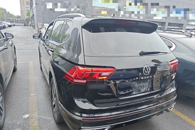 Used Volkswagen Tiguan L 2024 Outstanding Model 330TSI Automatic Two-Wheel Drive R-Line Dragon Glory Edition Rear Left 45 Deg