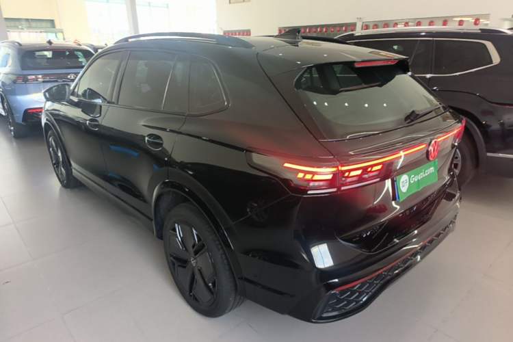 Used Volkswagen Tiguan L 2024 PRO 380TSI Four-Wheel Drive R-Line Prestige Edition Rear Left 45 Deg