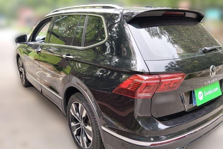 Used Volkswagen Tiguan L 2024 330TSI Automatic Two-Wheel Drive R-Line Enhanced Edition Rear Left 45 Deg