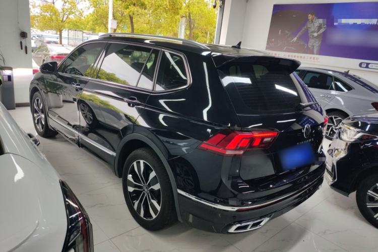 Used Volkswagen Tiguan L 2024 330TSI Automatic Two-Wheel Drive R-Line Enhanced Edition Rear Left 45 Deg