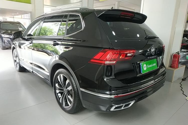 Used Volkswagen Tiguan L 2024 Outstanding Model 330TSI Automatic Two-Wheel Drive R-Line Dragon Glory Edition Rear Left 45 Deg