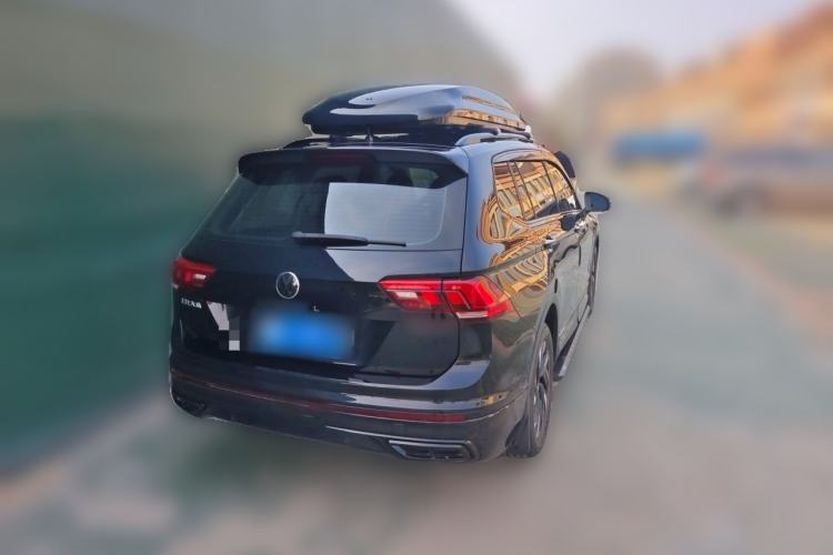 Used Volkswagen Tiguan L 2024 Outstanding Model 330TSI Automatic Two-Wheel Drive R-Line Dragon Glory Edition Rear Left 45 Deg