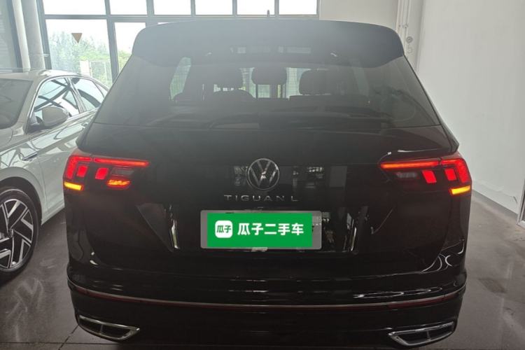Used Volkswagen Tiguan L 2024 Outstanding Model 330TSI Automatic Two-Wheel Drive R-Line Dragon Glory Edition Rear