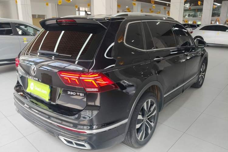 Used Volkswagen Tiguan L 2024 330TSI Automatic Two-Wheel Drive R-Line Enhanced Edition Rear Right 45 Deg