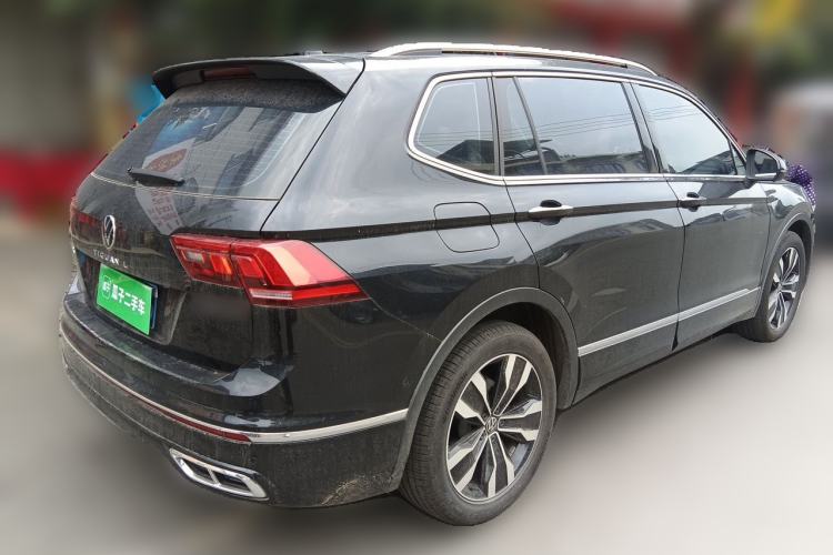 Used Volkswagen Tiguan L 2024 Outstanding Model 330TSI Automatic Two-Wheel Drive R-Line Dragon Glory Edition Rear Right 45 Deg