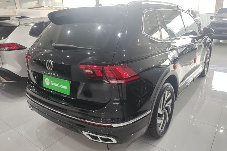 Used Volkswagen Tiguan L 2024 Outstanding Model 330TSI Automatic Two-Wheel Drive R-Line Dragon Glory Edition Rear Right 45 Deg