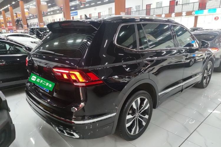 Used Volkswagen Tiguan L 2024 Outstanding Model 330TSI Automatic Two-Wheel Drive R-Line Dragon Glory Edition Rear Right 45 Deg