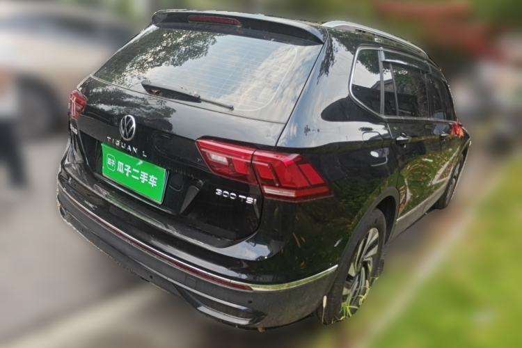 Used Volkswagen Tiguan L 2024 300TSI Automatic Two-Wheel Drive Smart Edition Rear Right 45 Deg