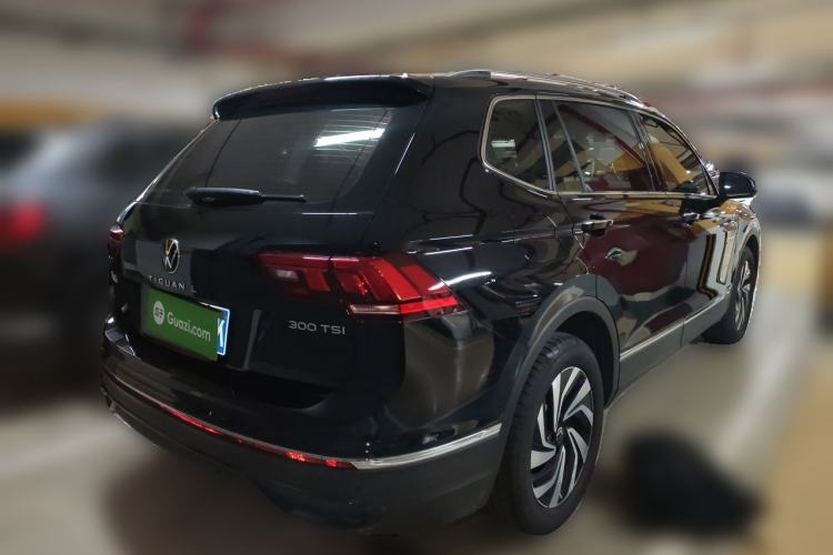 Used Volkswagen Tiguan L 2024 300TSI Automatic Two-Wheel Drive Smart Edition Rear Right 45 Deg