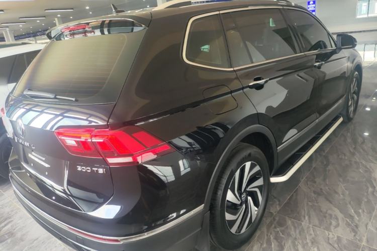 Used Volkswagen Tiguan L 2024 Outstanding Model 300TSI Automatic Two-Wheel Drive Longteng Edition Rear Right 45 Deg