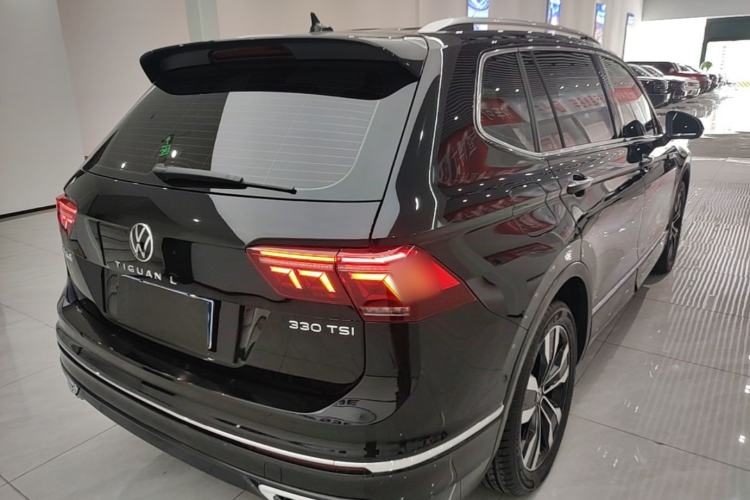 Used Volkswagen Tiguan L 2024 330TSI Automatic Two-Wheel Drive R-Line Enhanced Edition Rear Right 45 Deg