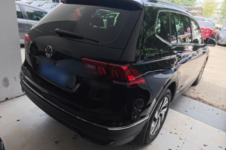 Used Volkswagen Tiguan L 2024 300TSI Automatic Two-Wheel Drive Smart Edition Rear Right 45 Deg