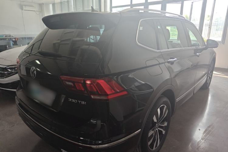 Used Volkswagen Tiguan L 2024 Outstanding Model 330TSI Automatic Two-Wheel Drive R-Line Dragon Glory Edition Rear Right 45 Deg