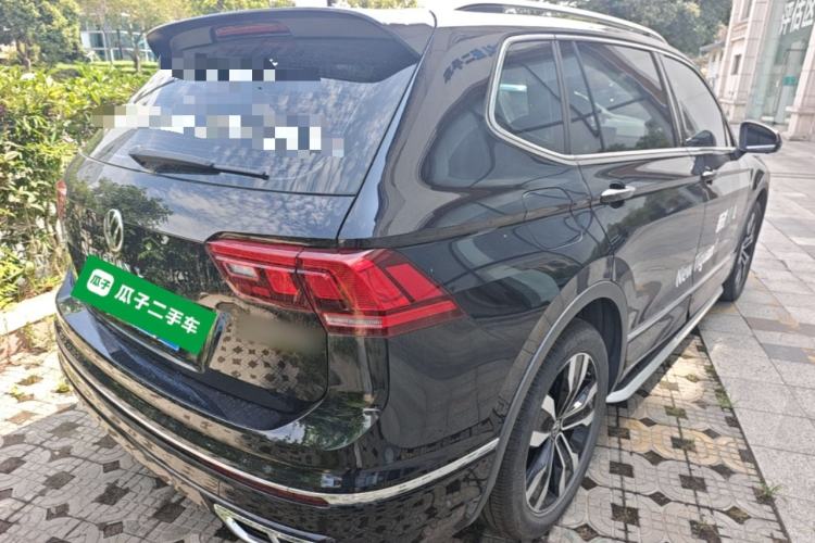 Used Volkswagen Tiguan L 2024 330TSI Automatic Two-Wheel Drive R-Line Enhanced Edition Rear Right 45 Deg