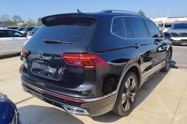 Used Volkswagen Tiguan L 2024 330TSI Automatic Two-Wheel Drive R-Line Enhanced Edition Rear Right 45 Deg