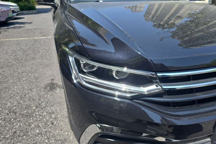 Used Volkswagen Tiguan L 2024 300TSI Automatic Two-Wheel Drive Smart Edition Right Front Headlight