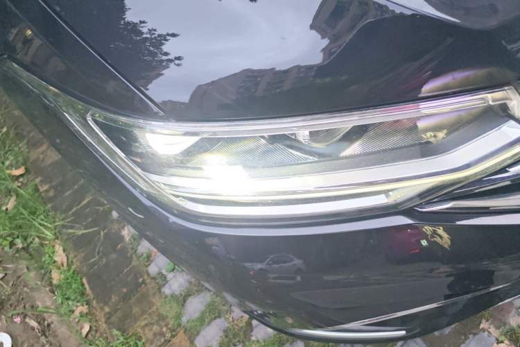 Used Volkswagen Tiguan L 2024 330TSI Automatic Two-Wheel Drive R-Line Enhanced Edition Right Front Headlight