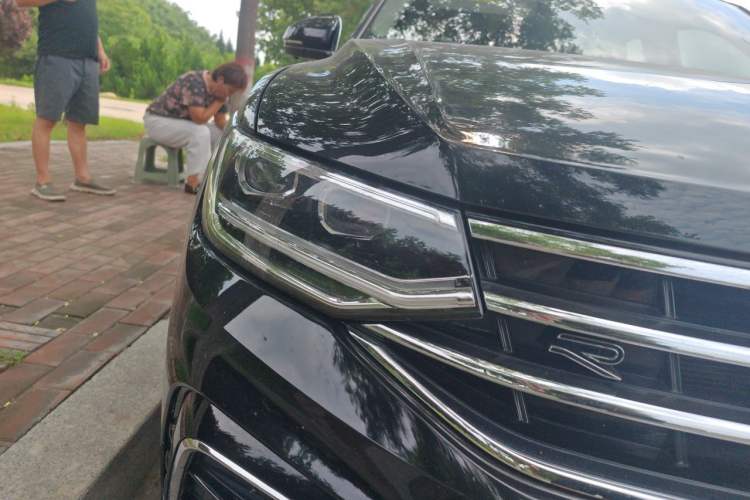 Used Volkswagen Tiguan L 2024 330TSI Automatic Two-Wheel Drive R-Line Enhanced Edition Right Front Headlight