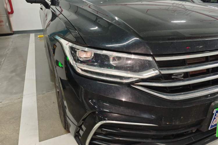 Used Volkswagen Tiguan L 2024 330TSI Automatic Two-Wheel Drive R-Line Enhanced Edition Right Front Headlight