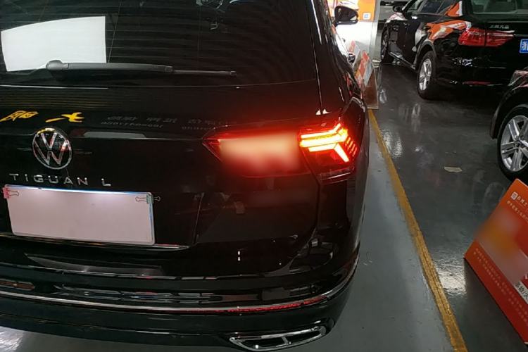 Used Volkswagen Tiguan L 2024 330TSI Automatic Two-Wheel Drive R-Line Enhanced Edition Right Rear Taillight
