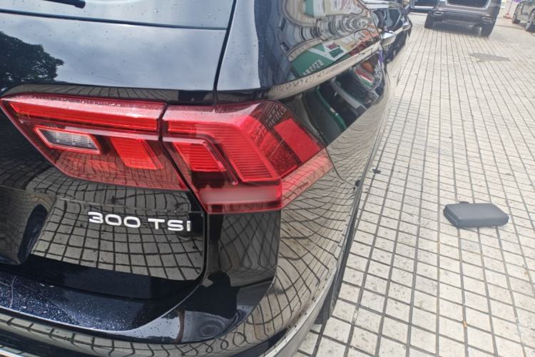 Used Volkswagen Tiguan L 2024 300TSI Automatic Two-Wheel Drive Smart Edition Right Rear Taillight