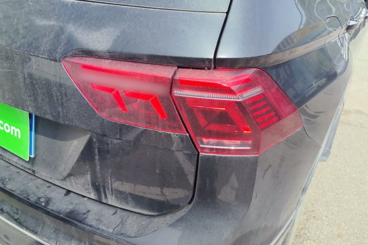 Used Volkswagen Tiguan L 2024 330TSI Automatic Two-Wheel Drive R-Line Enhanced Edition Right Rear Taillight