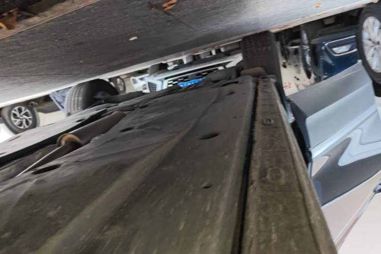Used Volkswagen Tiguan L 2024 300TSI Automatic Two-Wheel Drive Smart Edition Right Side Sill