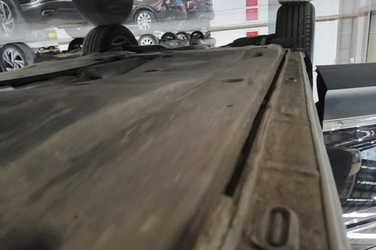 Used Volkswagen Tiguan L 2024 300TSI Automatic Two-Wheel Drive Smart Edition Right Side Sill
