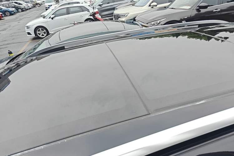 Used Volkswagen Tiguan L 2024 Outstanding Model 330TSI Automatic Two-Wheel Drive R-Line Dragon Glory Edition Roof