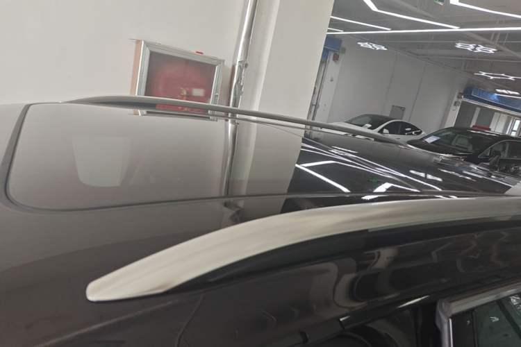 Used Volkswagen Tiguan L 2024 Outstanding Model 330TSI Automatic Two-Wheel Drive R-Line Dragon Glory Edition Roof
